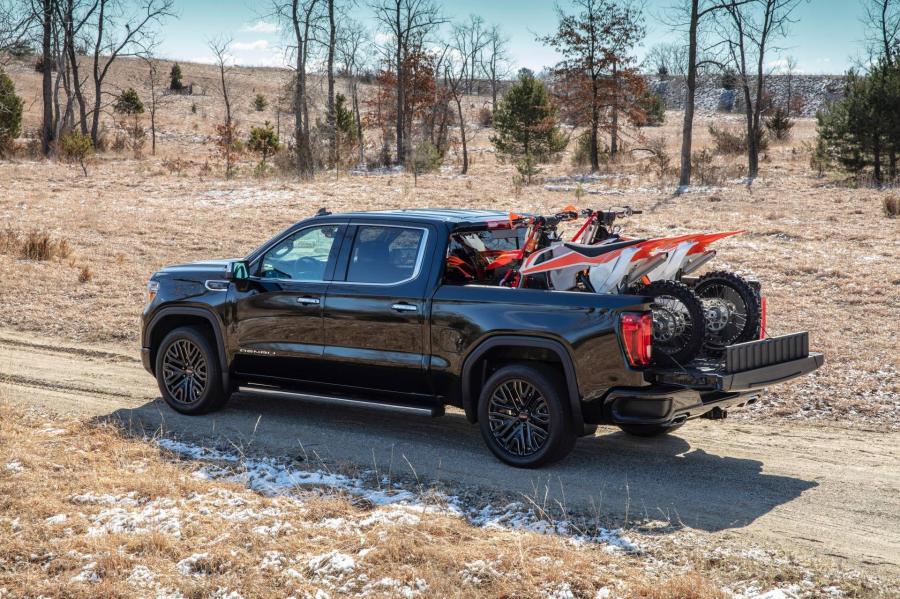  GMC Sierra Denali CarbonPro Edition Crew Cab 2019 года  (фото 6 из 25)